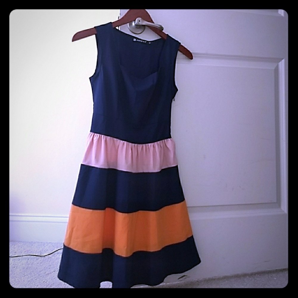 XSmall Colorblock Short Dress